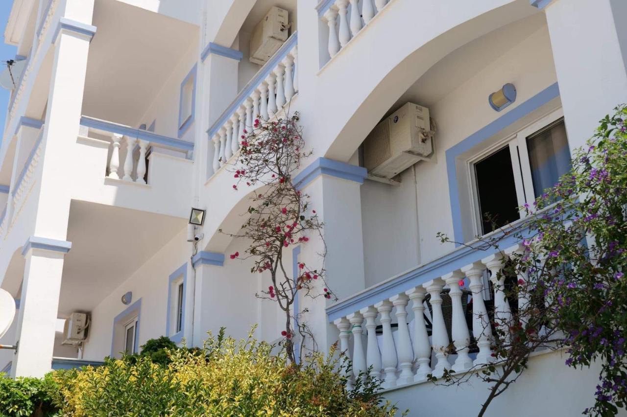 Hotel Erdano Саранде Екстериор снимка