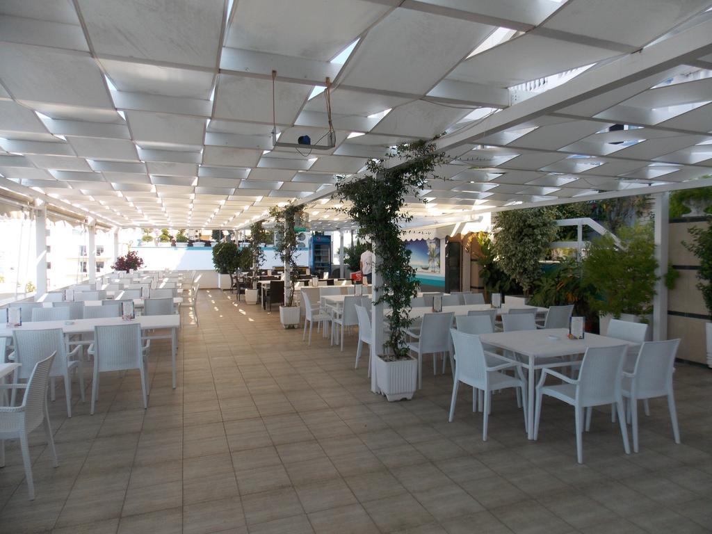 Hotel Erdano Саранде Екстериор снимка