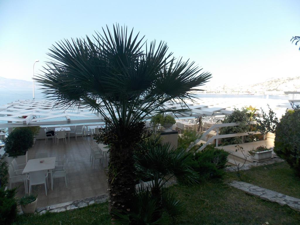 Hotel Erdano Саранде Екстериор снимка