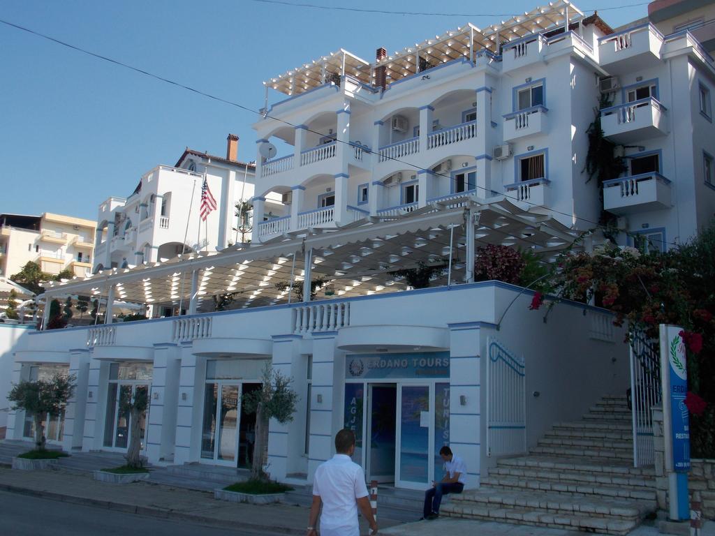 Hotel Erdano Саранде Екстериор снимка