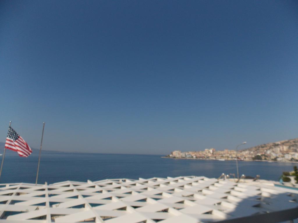 Hotel Erdano Саранде Екстериор снимка